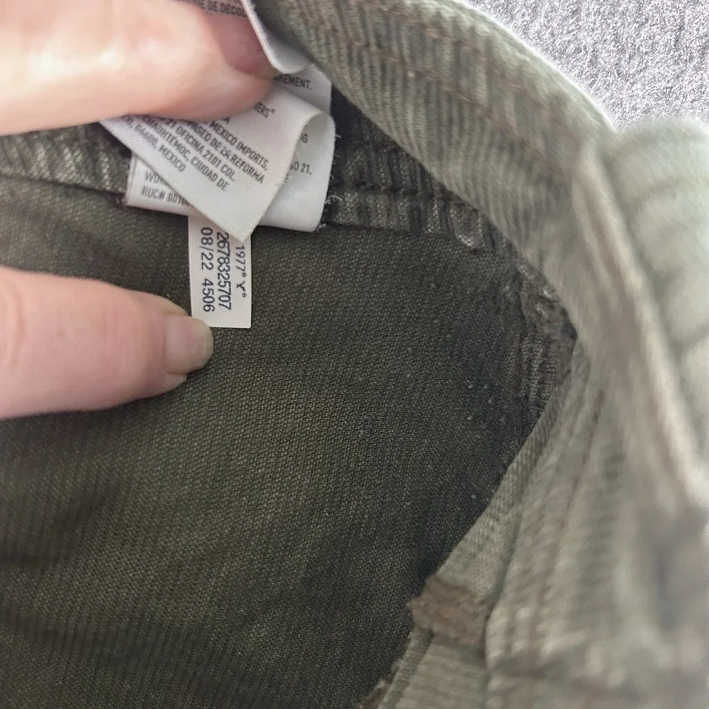 AMERICAN EAGLE Women's Corduroy Mini Skirt 000 Short Olive Green Raw‎ Hem Grunge